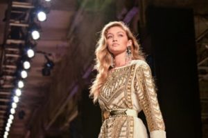 В Милане модель Джиджи Хадид после показа мод избила мужчину