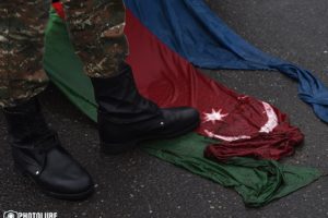 Азербайджан на выходные обстрелял карабахские позиции более 50 раз – Минобороны НКР