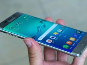 Росавиация призывает не использовать смартфон Galaxy Note 7 на борту самолетов
