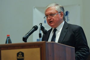 Налбандян: Народ Нагорного Карабаха по примеру США стремится к независимости и демократии