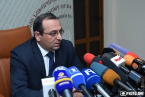 СМИ: Арцвик Минасян не будет переназначен на должность министра экономики