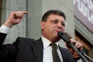 В апрельской войне наши солдаты, наши погибшие солдаты сорвали большой и заговорщицкий план: Арам Карапетян