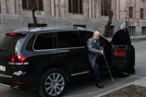 "Volksvagen" Ашотяна будет продан с аукциона