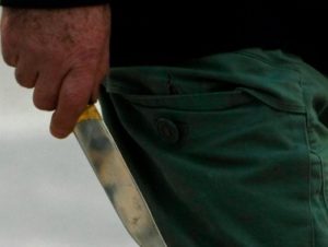 В Ереване 24-летнего парня ранили ножом
