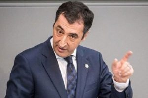 Джем Оздемир удостоен Премии свободы за резолюцию о признании Геноцида армян