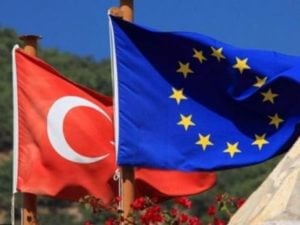 Турция настаивает на выполнении ЕС обещаний по безвизовому режиму