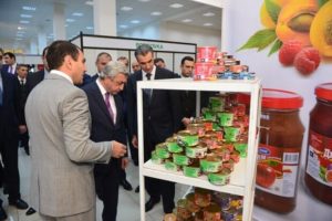 Саргсян присутствовал на церемонии открытия «Армпродэкспо»