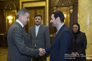 Между Арменией и Ираном налажены традиционно тесные и дружественные отношения - премьер