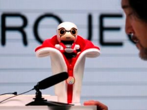 Toyota создала ребенка-робота для бездетных женщин