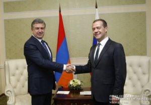 Премьер-министры Армении и России обсудили вопросы углубления двусторонних торгово-экономических отношений