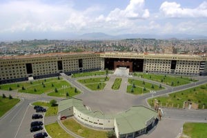 Загадочный визит премьера в Минобороны