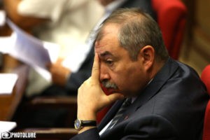 Армянские депутаты рассказывали ужасы про геев и гей-парады