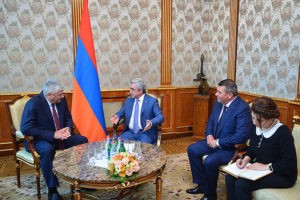 Армения и Россия должны совместно бороться с вызовами безопасности - Саргсян