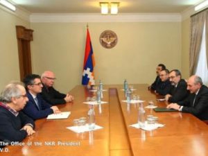 Президент Саакян принял членов Круга дружбы «Франция – Арцах»