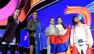 Армянский дуэт Мери Адамян и Анаит Варданян прекрасно выступил на "Детском Евровидении" на Мальте