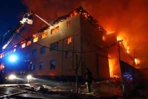 В Адане при пожаре в общежитии погибли 12 человек