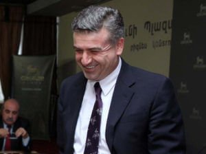 Карен Карапетян подал заявление о вступлении в ряды правящей Республиканской партии Армении