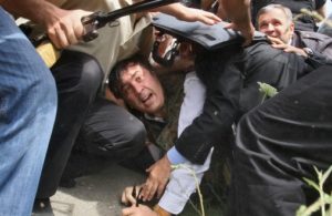 Саакашвили узнал о намерении Порошенко лишить его гражданства