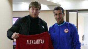 Артур Алексанян встретился с футболистами сборной Армении