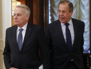 Главы МИД РФ и Франции обсудили карабахское урегулирование