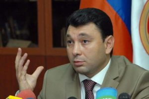 Шармазанов едет в Россию