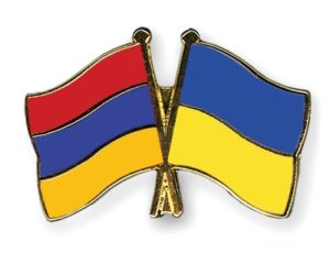 Главы МИД Армении и Украины обсудили по телефону двустороннюю повестку