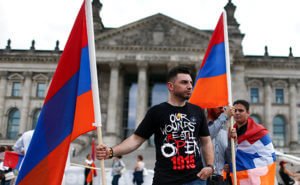 Около 10 тысяч армян, ассирийцев и курдов проводят в Брюсселе акцию против политики Эрдогана