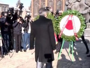 Премьер-министр Армении посетил зону бедствия