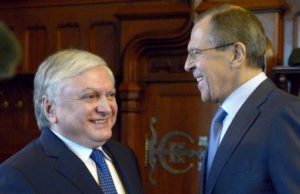 Главы МИД Армении и России обсуждали в Гамбурге вопрос продвижения переговоров по Карабаху