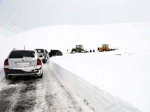 Министр транспорта, связи и ИТ Армении посетил отрезок дороги Степанцминда-Ларс