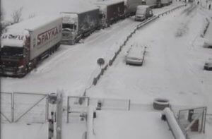 За обстановкой на перевале «Верхний Ларс» нужно внимательно следить - министр