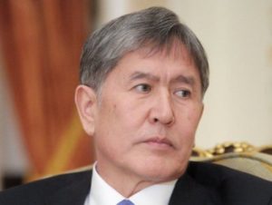 Президент Киргизии ушел в отпуск на неопределенный срок