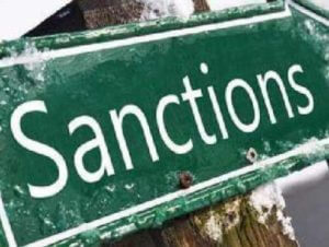 США продлили санкции против Ирана