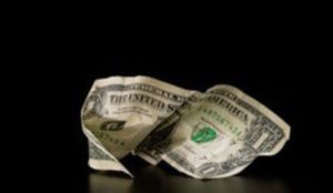 Курс доллара и евро стремительно падает