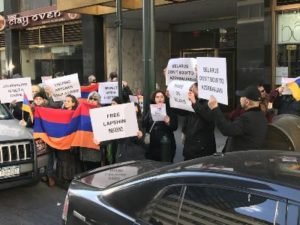 Армяне США выразили протест в связи с экстрадицией блогера Лапшина