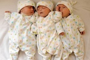 В Ереване родились тройняшки