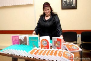 В Тбилиси скончалась поэтесса Анаит Бостанджян