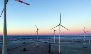 Стоимость возобновляемой энергии снижается по всему миру