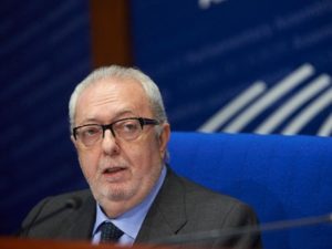 Педро Аграмунт переизбран председателем ПАСЕ