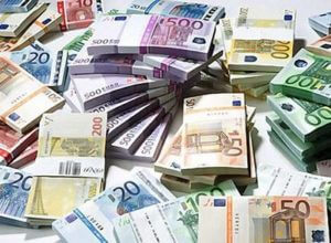 Украина получит от ЕС второй транш помощи в размере 600 млн евро