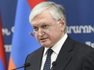 Налбандян не стал бы возлагать на Армению амбициозные ролевые перспективы - быть медиатором между Россией и Западом