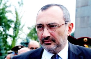 Глава МИД Арцаха: Азербайджан доказывает безграничность стремления к абсурдным действиям