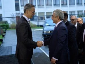 Начались переговоры президента Армении с генсеком НАТО