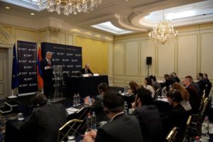 Президент: Сегодня в Армении протекает процесс укрупнения партий и формирования политических коалиций
