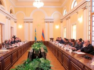 Глава МИД Армении принял делегацию риксдага Швеции