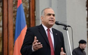 Раффи Ованнисян не собирается восстановить гражданство США