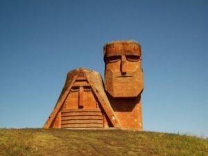 Серж Танкян и Арсине Ханджян после выборов собираются посетить Арцах