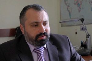Приглашаем Лукашенко посетить Арцах: икру не подарим, медалью не наградим, но он сможет зажечь свечку в Гандзасаре – Давид Бабаян