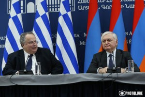 Глава МИД Греции чувствует себя армянином
