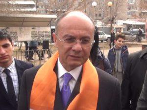 Экс-министр обороны Армении заговорил о необходимости смены власти